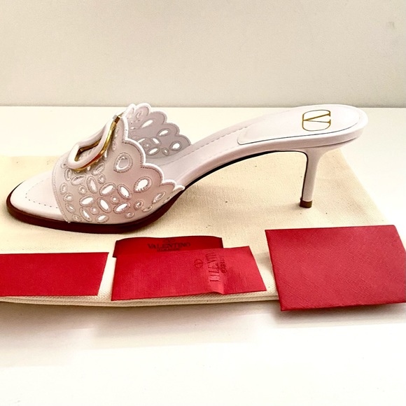 NWT: VALENTINO GARAVANI | White VLogo Leather Sandals Sz EU 40 - Picture 10 of 12